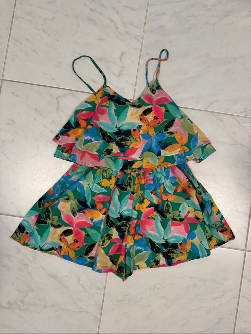 Cupshe Multicolor Leaf-Print Tropical Vacation Ruffle Romper